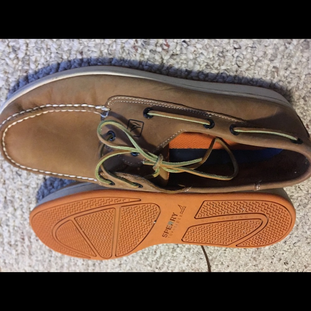 Sperry brown boat shoes